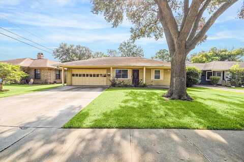 Patricia, PASADENA, TX 77502