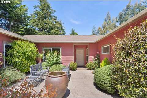 6Th, BANDON, OR 97411