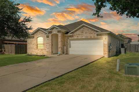 Kates, HUTTO, TX 78634