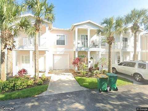 Lindsey, NAPLES, FL 34109