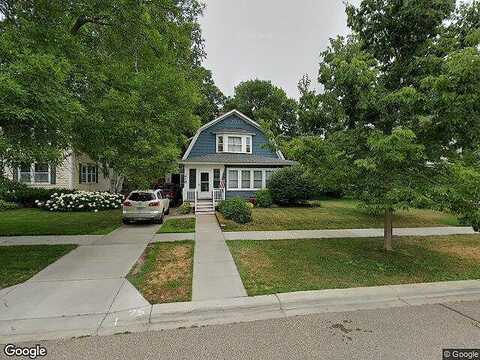 Oak, CHASKA, MN 55318