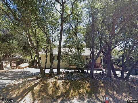 Paseo De Los Robles, SONORA, CA 95370
