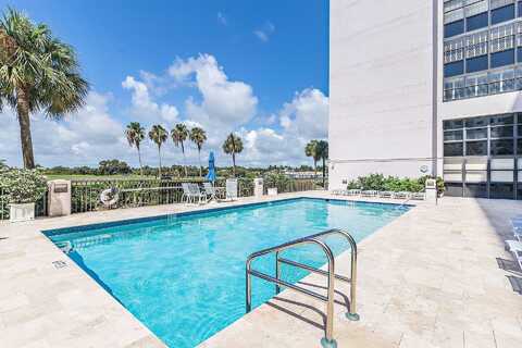 Golfview Rd, North Palm Beach, FL 33408