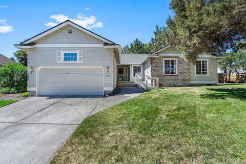 Longfellow, BEND, OR 97701
