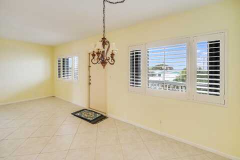 Sunset Ave, Lake Worth, FL 33461