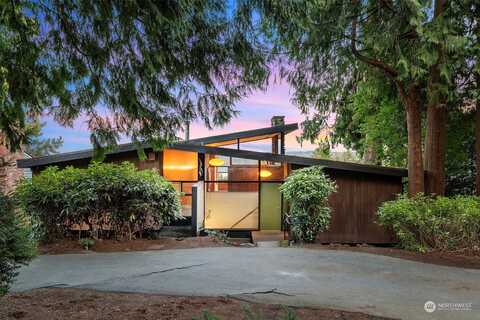 35Th, LAKE FOREST PARK, WA 98155