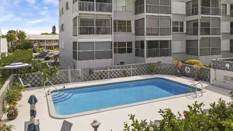 Yacht Club Dr, North Palm Beach, FL 33408