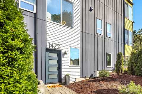 Spruce, SEATTLE, WA 98122