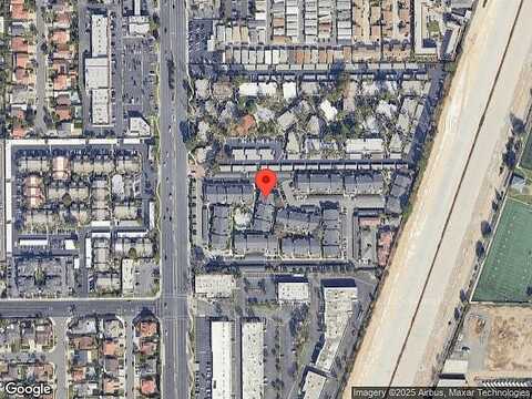 Sylvan Riv, Fountain Valley, CA 92708