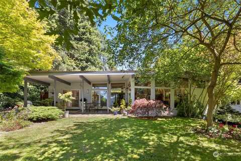 Cedar Crest, BELLEVUE, WA 98004