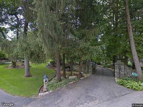 Laura, ELKHORN, WI 53121