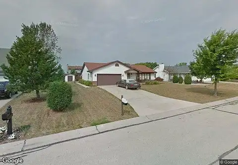 Lauree, OAK CREEK, WI 53154