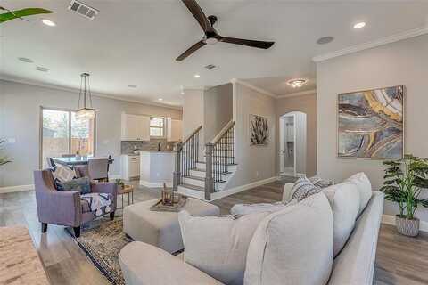 Wayne, VAN ALSTYNE, TX 75495