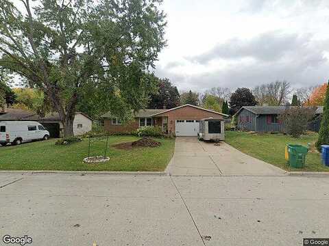 He Nis Ra, GREEN BAY, WI 54304