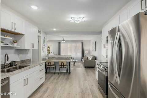 9918 W WILLOW CREEK Circle, Sun City, AZ 85373
