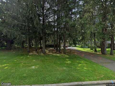 Pine, ROBERTS, WI 54023
