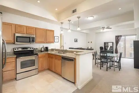W 2Nd Street #204, Reno, NV 89501