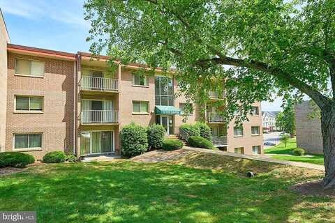 Dara Dr, Woodbridge, VA 22192