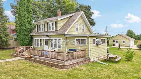 Douglas, OCONOMOWOC, WI 53066