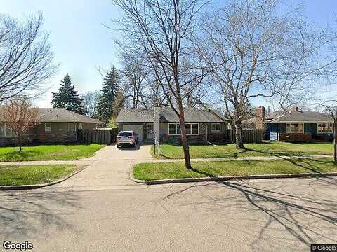10Th, MOORHEAD, MN 56560