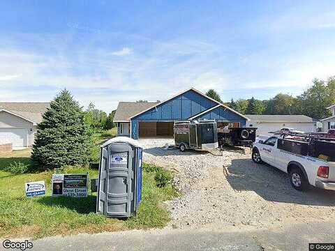 W272 Madison Avenue, Ixonia, WI 53036