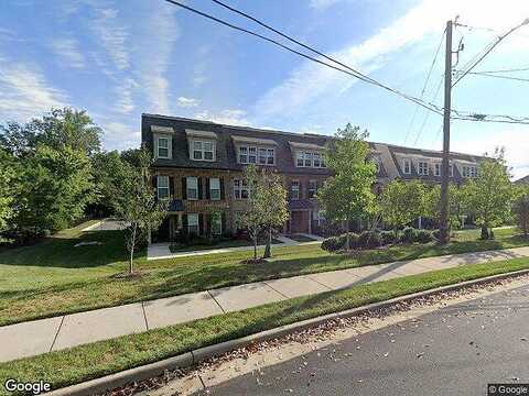 Clapton Ct, Alexandria, VA 22310