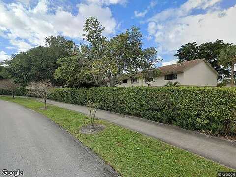 S Oakland Forest Dr, Oakland Park, FL 33309