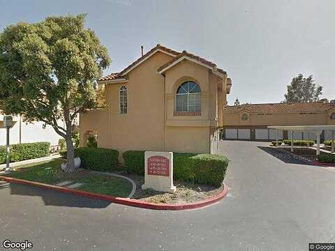Costero Aisle, Irvine, CA 92614