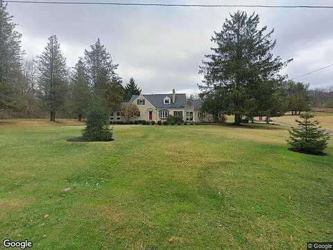 Abbe Pl, Delmont, PA 15626