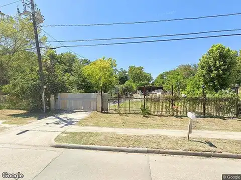 Lockwood Dr, Houston, TX 77028