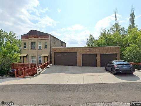 W 5Th St Apt 1, Duluth, MN 55806