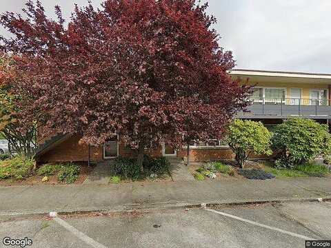 Dayton Ave N Apt 8, Seattle, WA 98103
