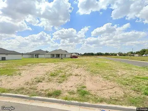 E Bella Vista Ave, Alton, TX 78573