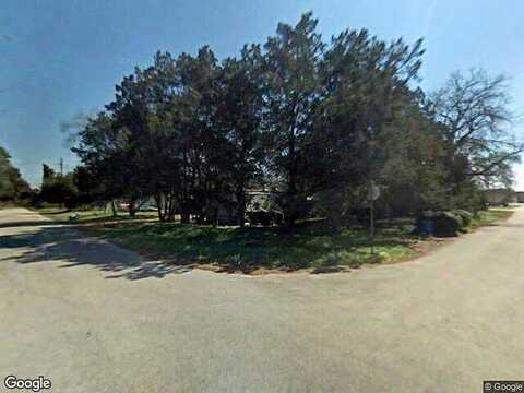Laurel Cherry Ct, Waller, TX 77484
