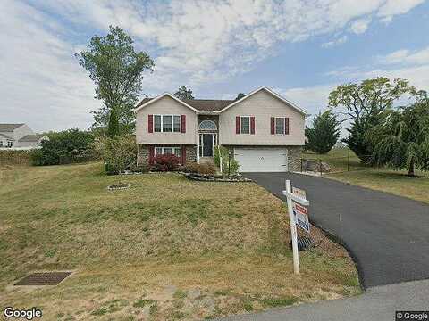 Pleasant Waters Rd, Greencastle, PA 17225