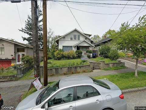 N 49Th St Unit B, Seattle, WA 98103