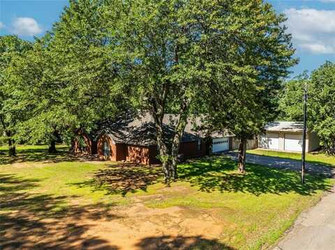 250 29th Street SW, Paris, TX 75460