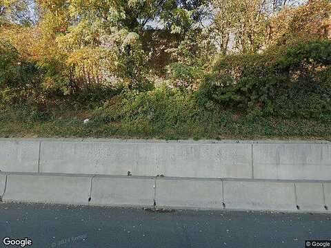 Chanute Pl Apt 8, Falls Church, VA 22042