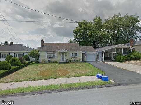 W Lackawanna Ave, Dickson City, PA 18519