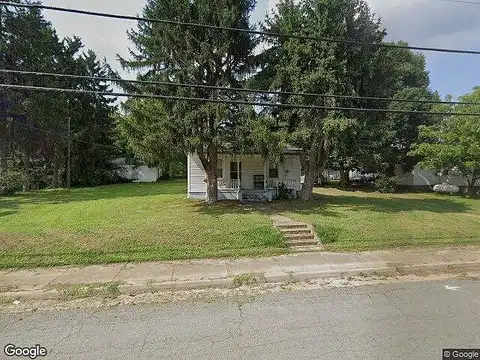 Henry St, Gretna, VA 24557