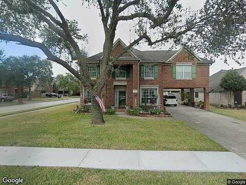 Winwood Dr, Conroe, TX 77303