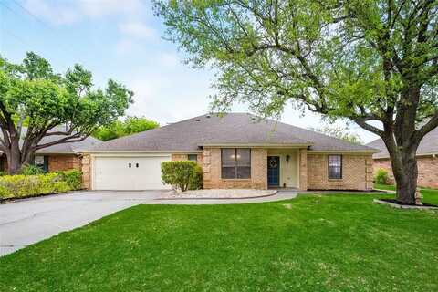 5728 Puerto Vallarta Drive, North Richland Hills, TX 76180