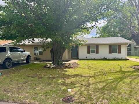 261 Barker Street, Stephenville, TX 76401