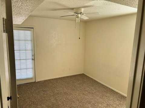 9520 Royal Lane, Dallas, TX 75243
