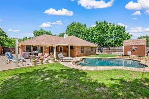 129 Montreal Drive, Hurst, TX 76054