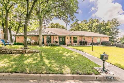 2314 Wakeforest Court, Arlington, TX 76012