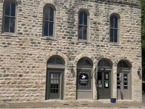 101 Walnut Street, Glen Rose, TX 76043