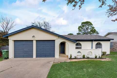 2511 Colleen Drive, Arlington, TX 76016