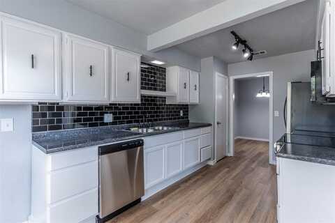 8721 N Normandale Street, Fort Worth, TX 76116
