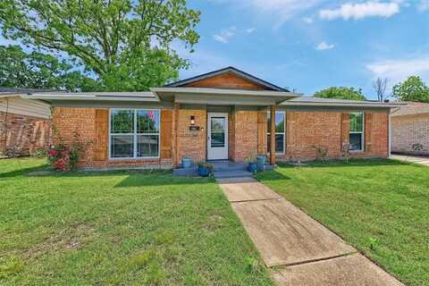 112 S Wood Avenue, Denison, TX 75020